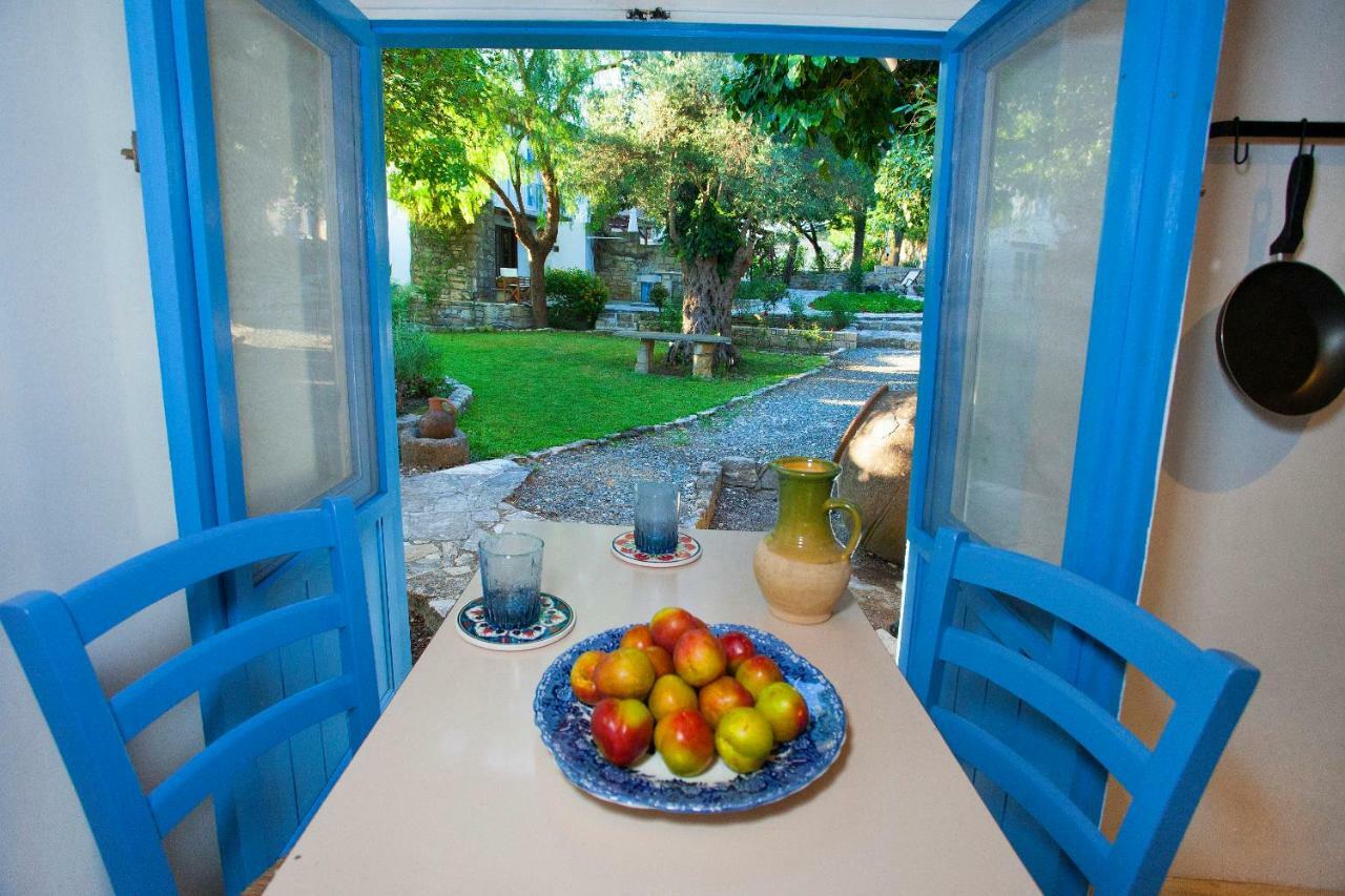 Гостьовий будинок Cecilias Courtyard Malia Екстер'єр фото